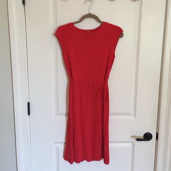 Ann Taylor Dresses & Skirts - ANN TAYLOR Dress